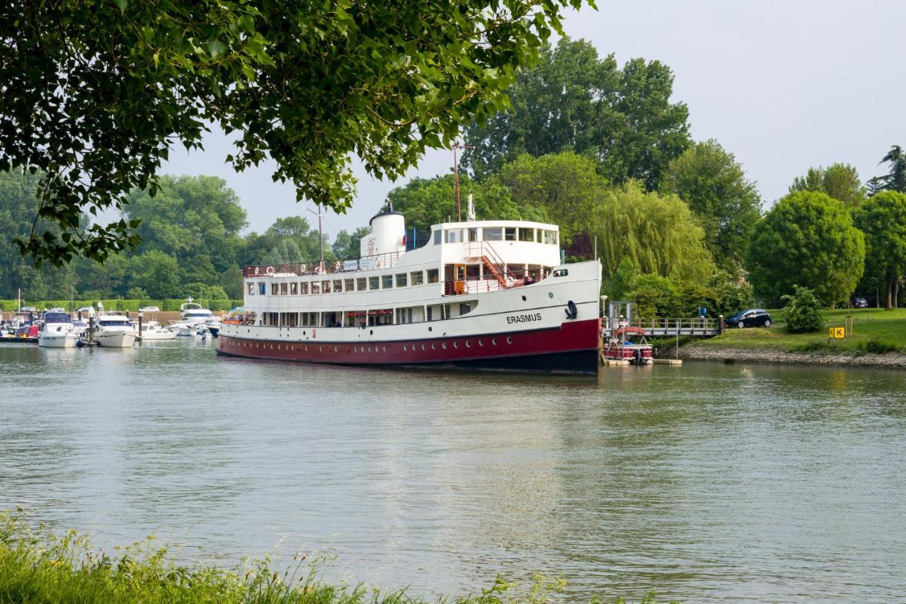 Bed and Breakfast De Logeerboot Дордрехт Экстерьер фото