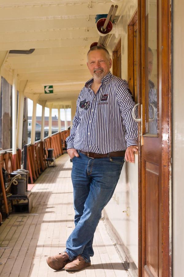 Bed and Breakfast De Logeerboot Дордрехт Экстерьер фото