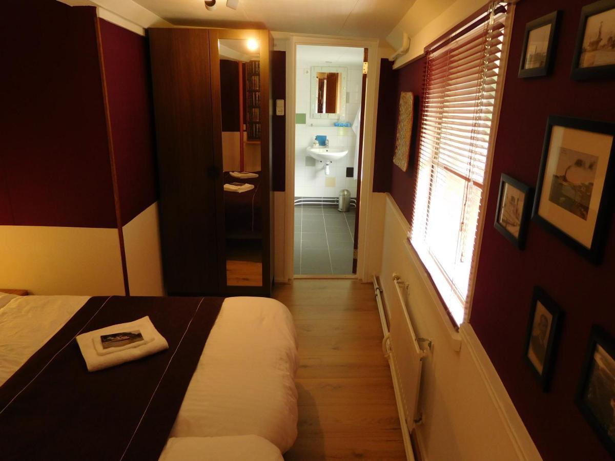 Bed and Breakfast De Logeerboot Дордрехт Экстерьер фото