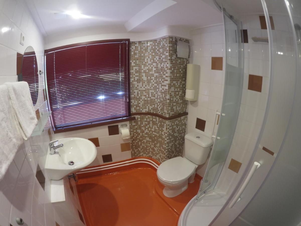 Bed and Breakfast De Logeerboot Дордрехт Экстерьер фото